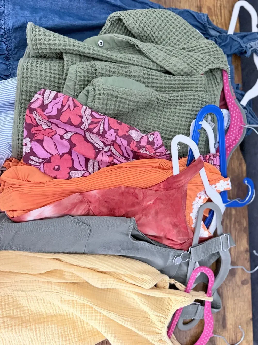 Lot of size 6 girls summer clothes.Janie & Jack, Gap, H&M, etc 10 total pieces!!